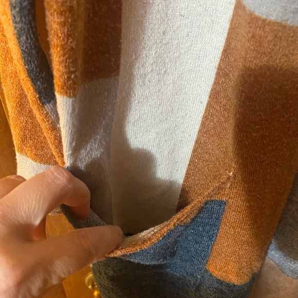 Chic Colorblock Open Front Cardigan - Picture 2 of 3